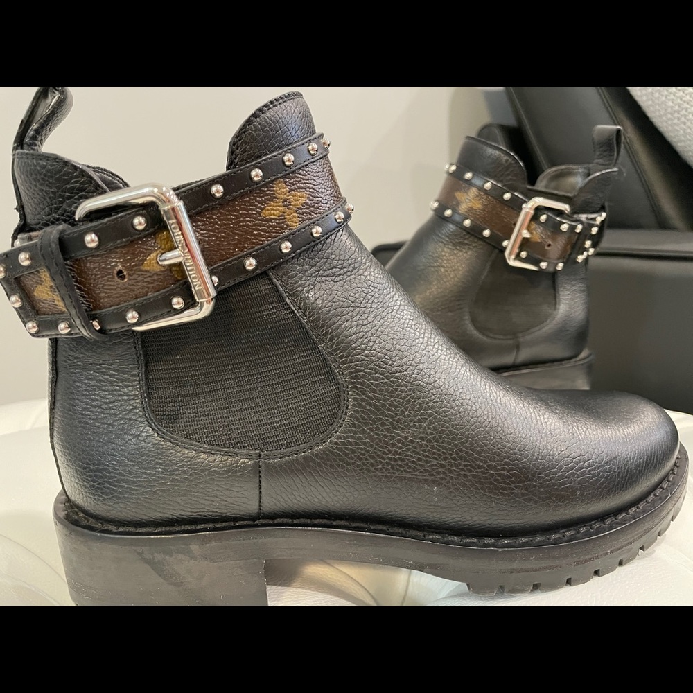 Louis Vuitton Boots - Picture 2 of 8